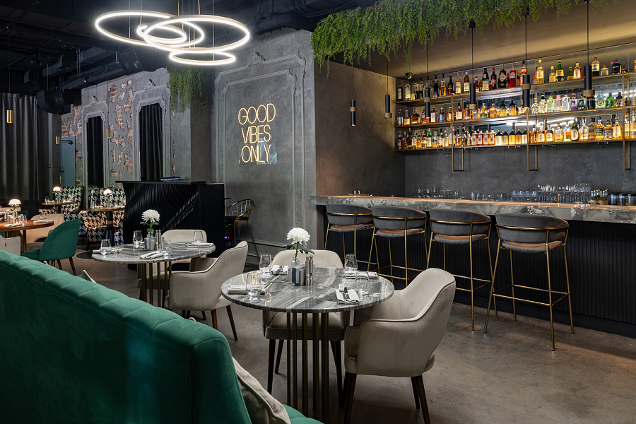 Основной зал