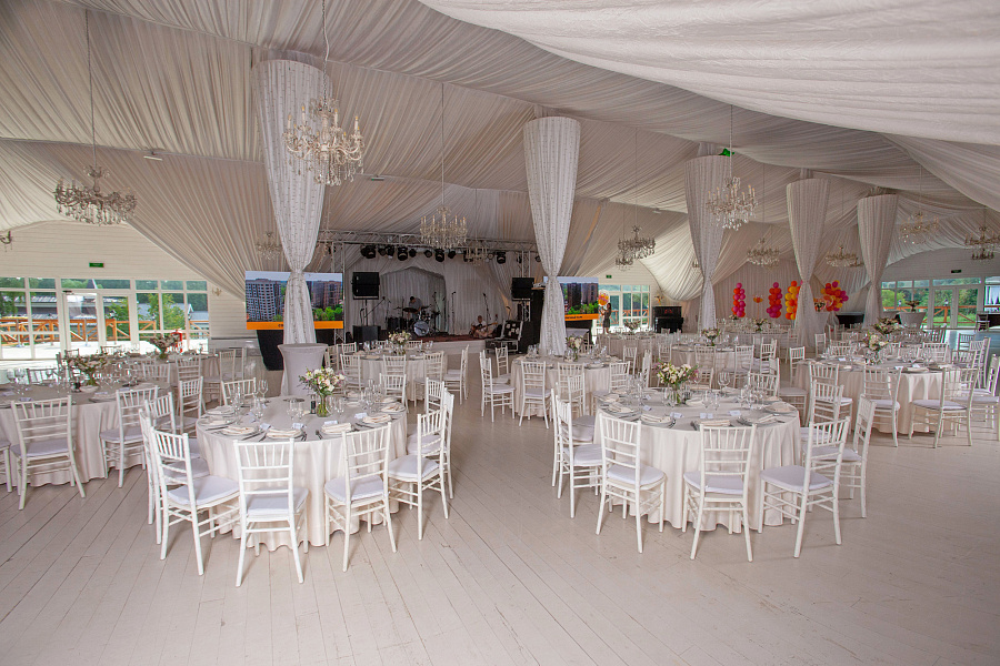 Трубецкой Холл