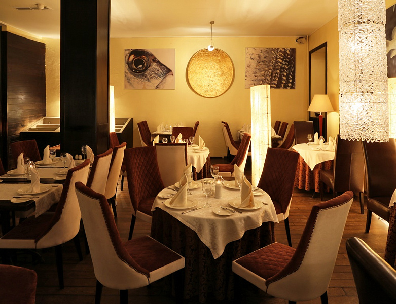 Основной зал ресторана 2 этаж