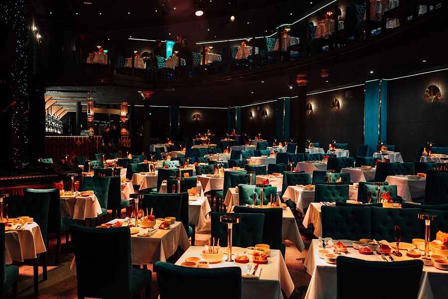 Основной зал