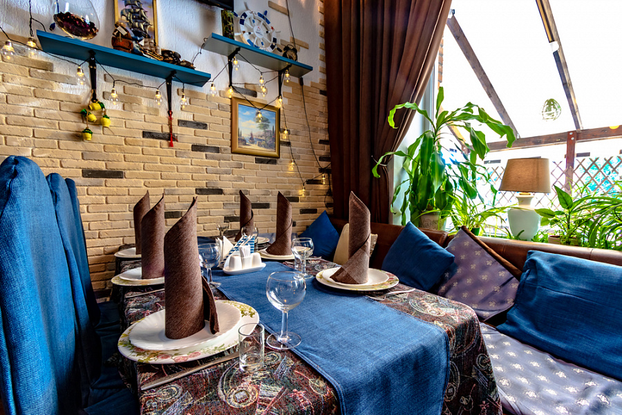 Основной зал