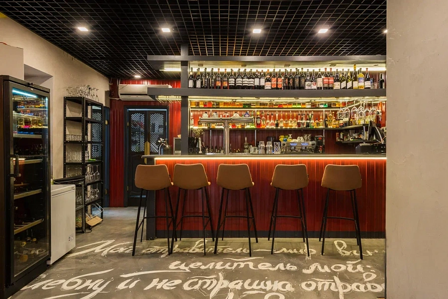 Основной зал