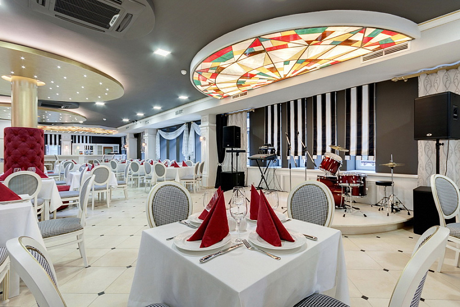 Зал второго этажа