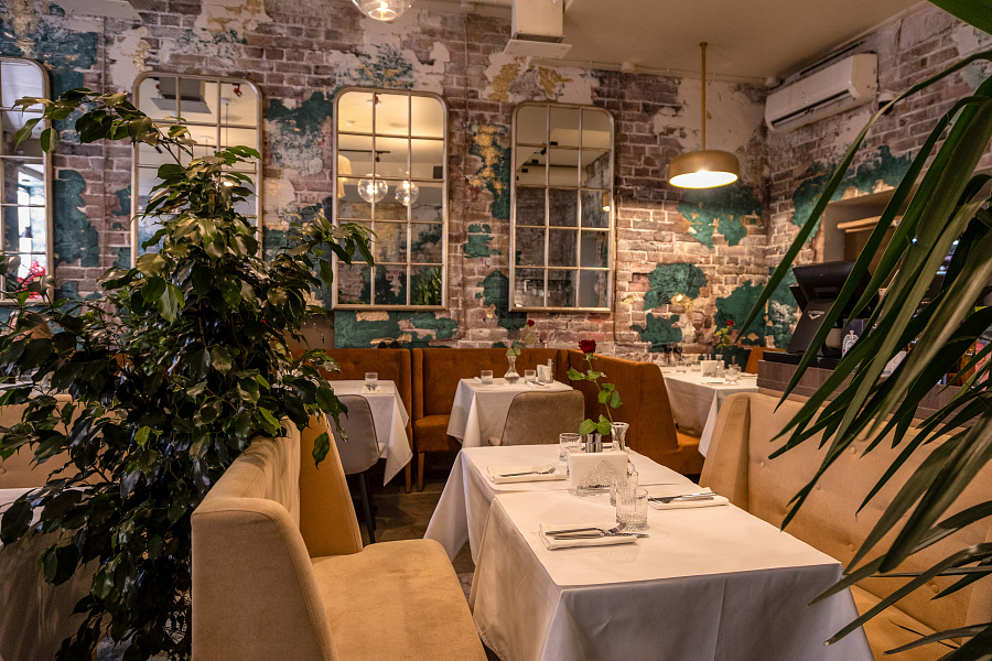 Основной зал