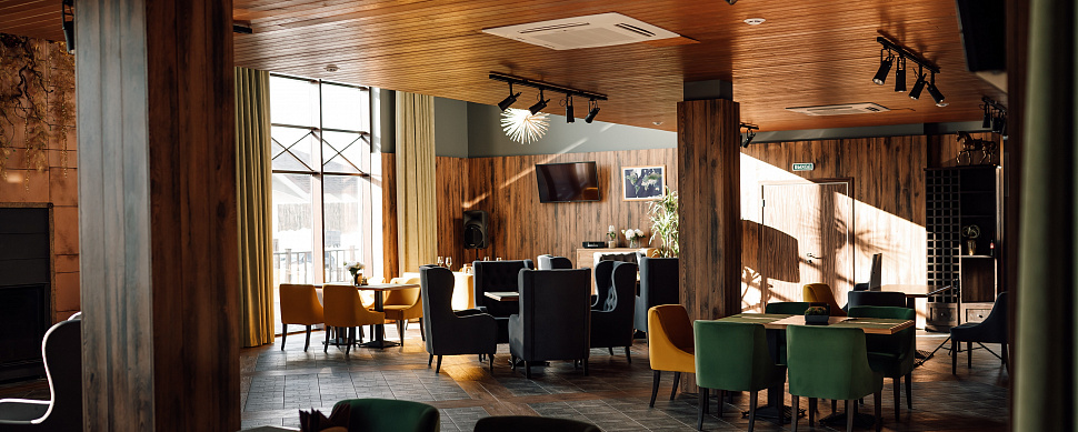 Основной зал