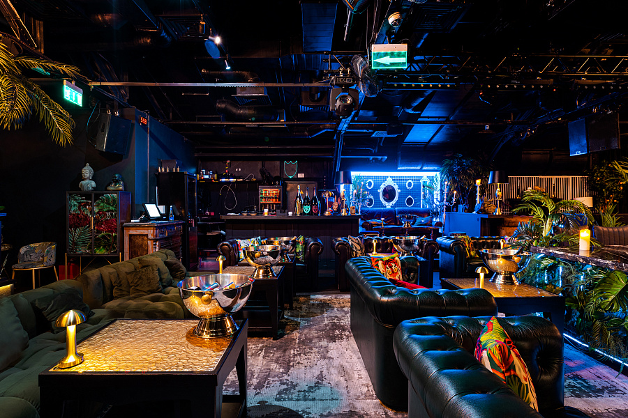 Основной зал