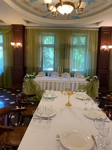 Основной зал