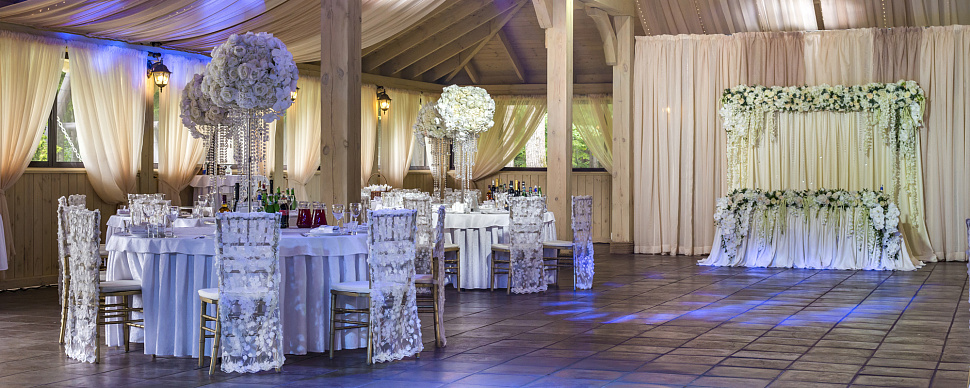 Зал Графский