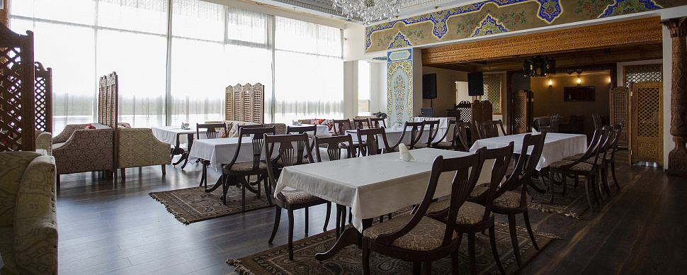 Основной зал