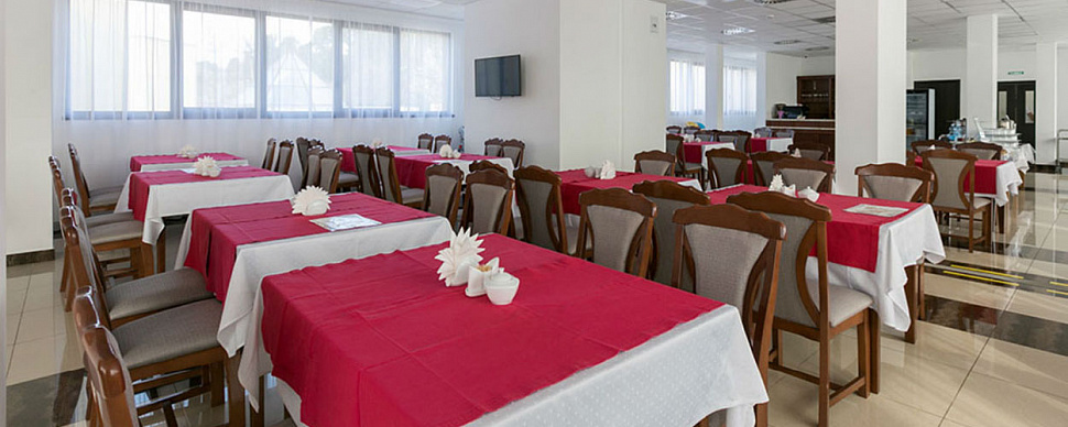 Большой обеденный зал