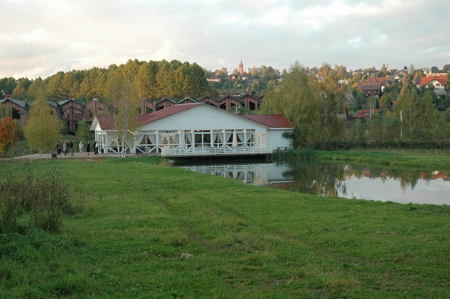 Белый павильон