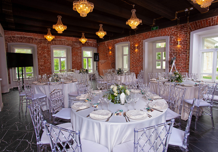 Зал Суворов