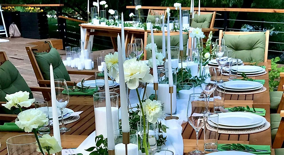 Терраса у воды