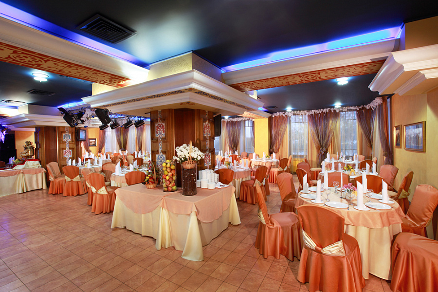 Ресторан "НА ПИНАИХЕ"