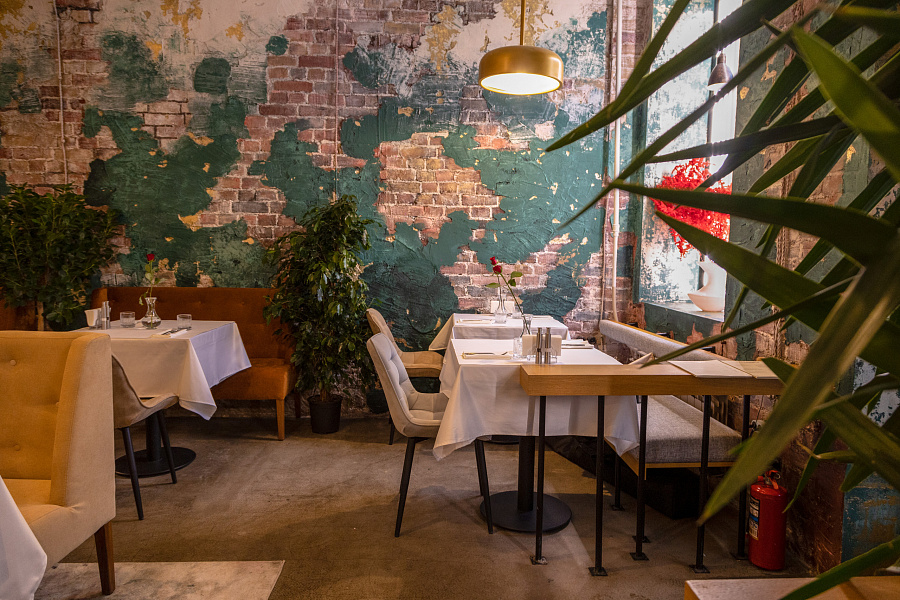 Основной зал