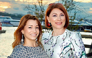 Как Роза Сябитова 2 раза дочку замуж выдавала