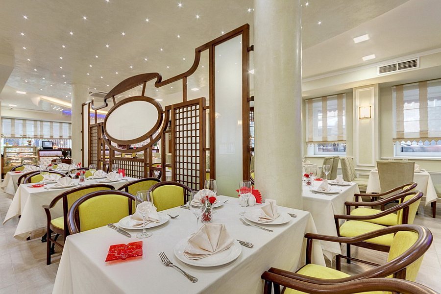 Зал первого этажа