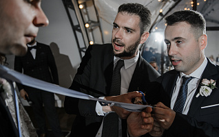 Разбираем свадебные ритуалы: что скрывает летящий букет и проданный галстук?