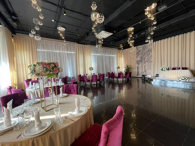 Основной зал