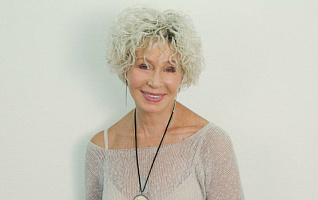 Татьяне Васильевой, у которой «улыбка Моны Лизы», в этом месяце 75!