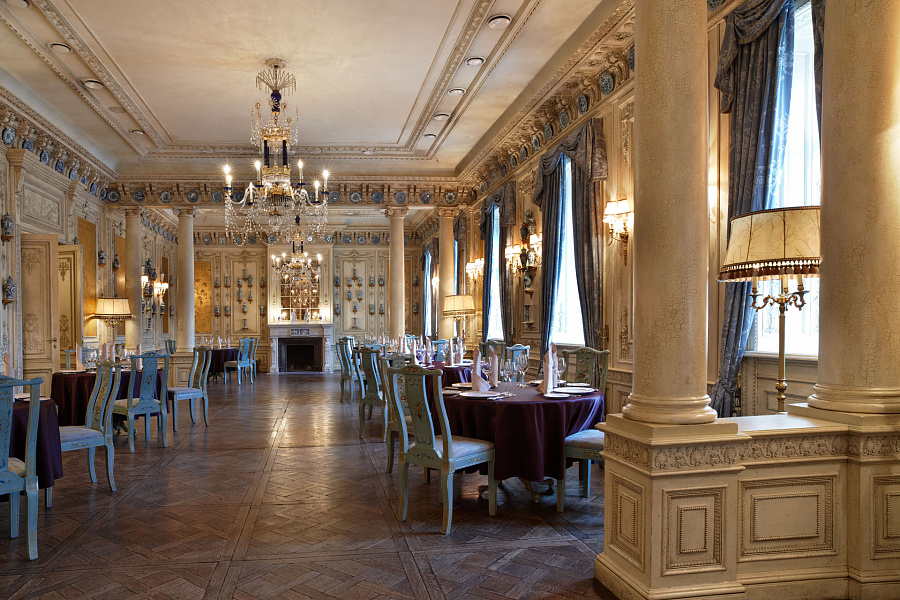 Фарфоровый зал