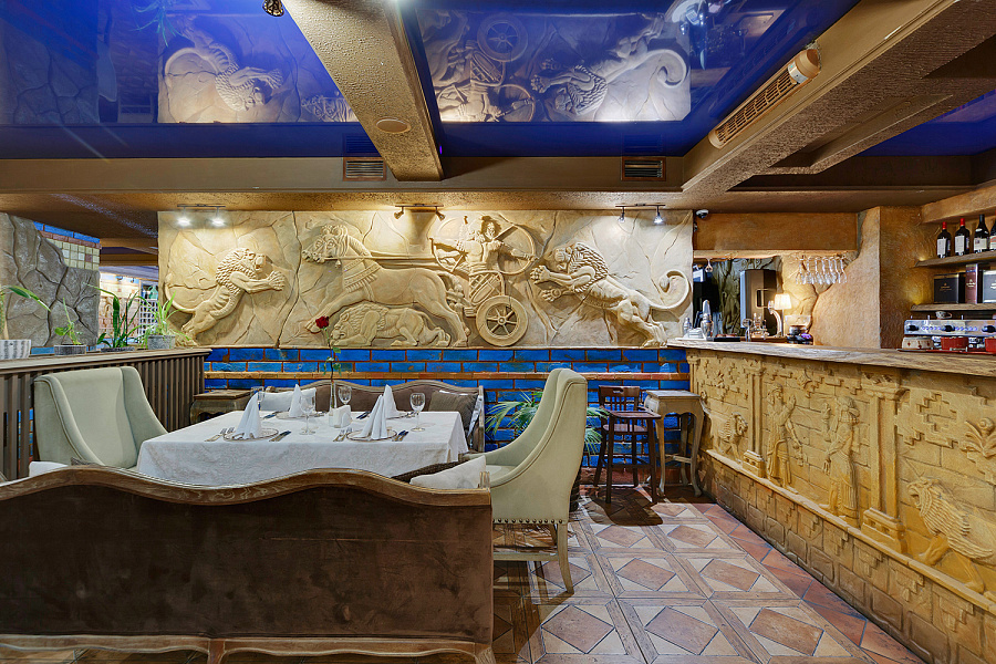 Основной зал