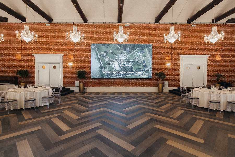 Каретный Двор