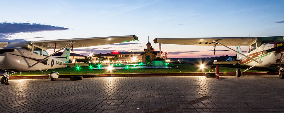 Вся территория аэродрома Кусино