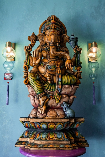 Основной зал