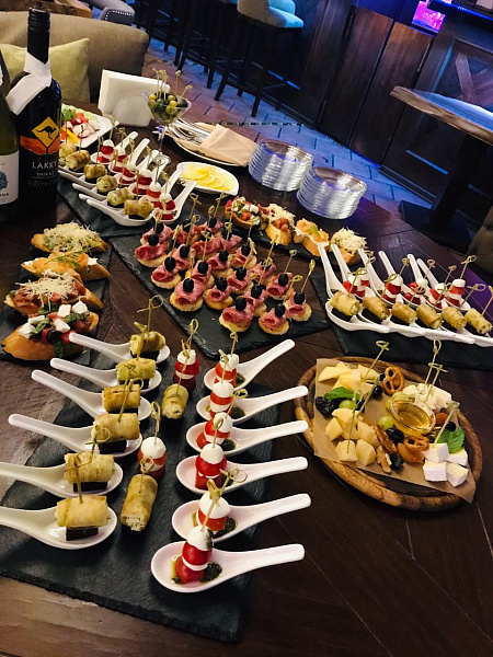 Основной зал