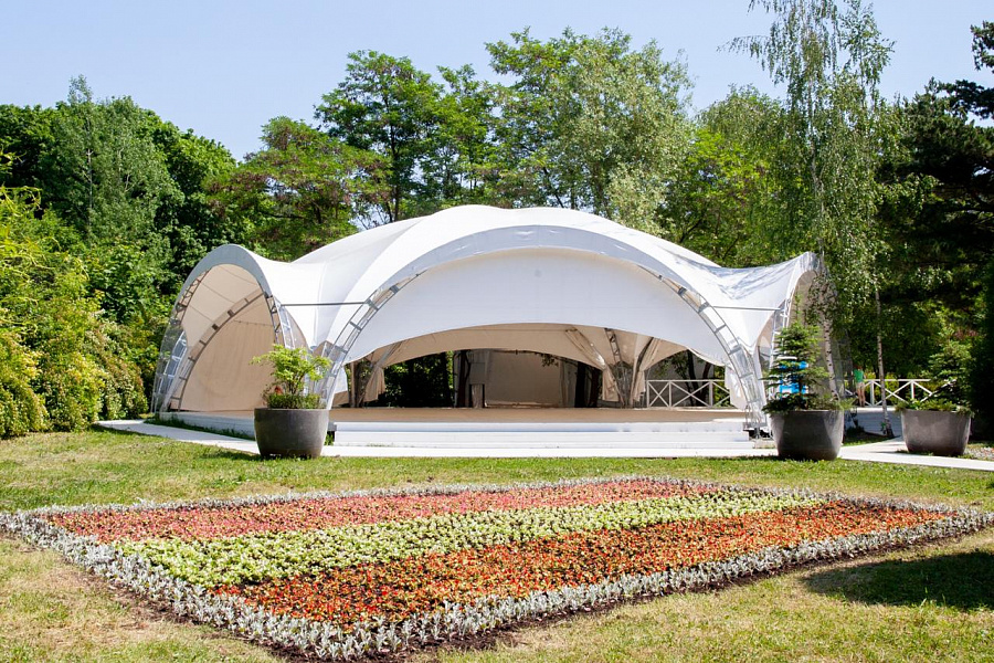 Большой шатер Тиффани