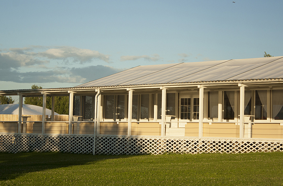 Большой шатер с верандой