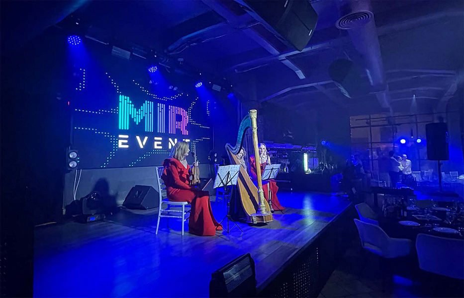 Основной зал