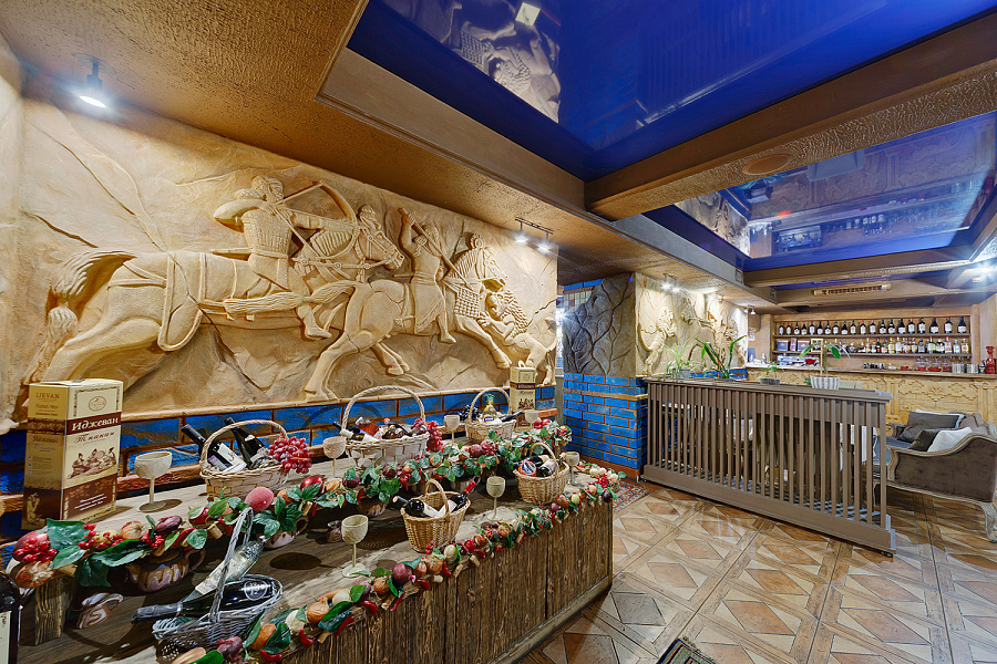 Основной зал