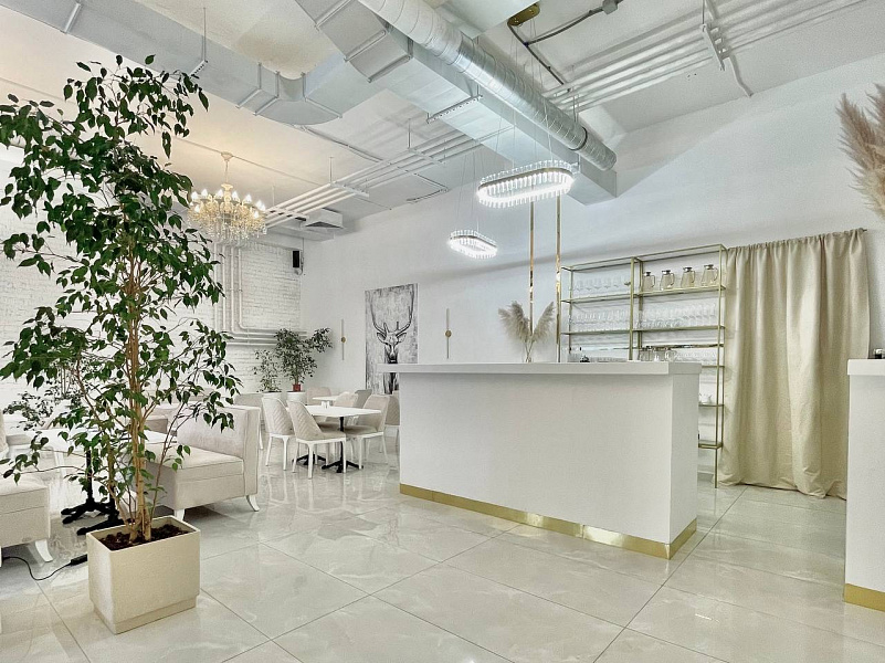 Основной зал