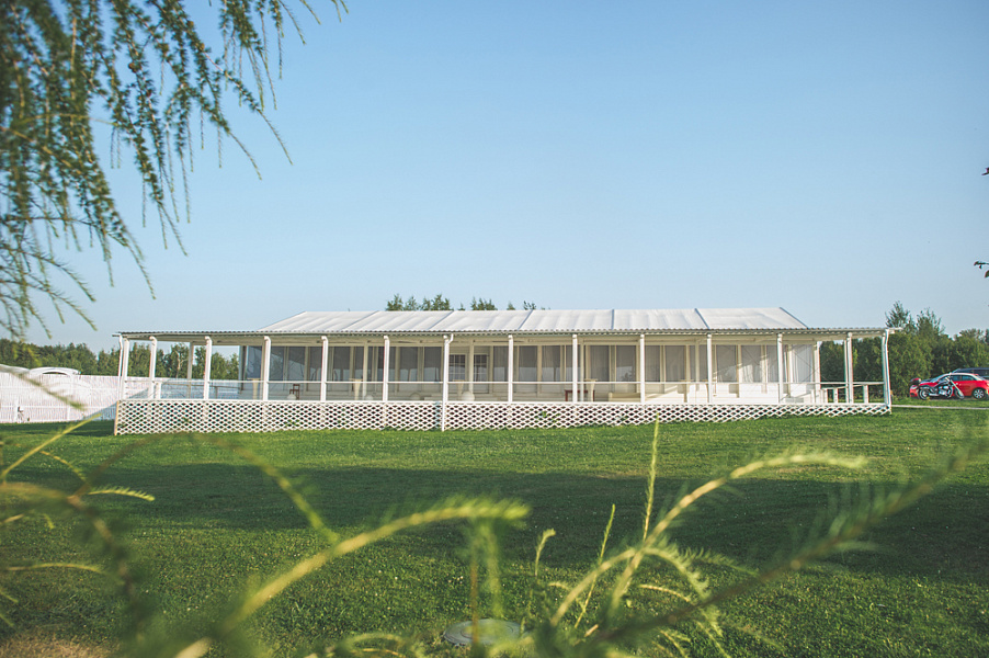 Большой шатер с верандой