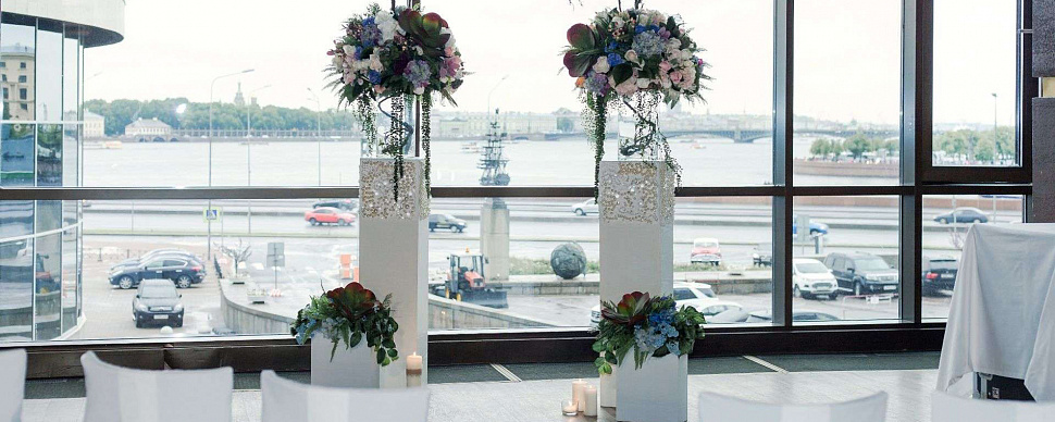 Основной зал