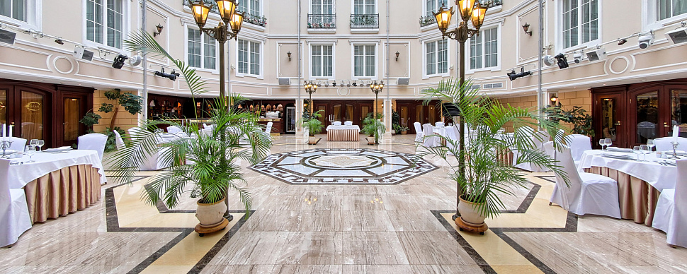 Атриум-кафе «Версаль»