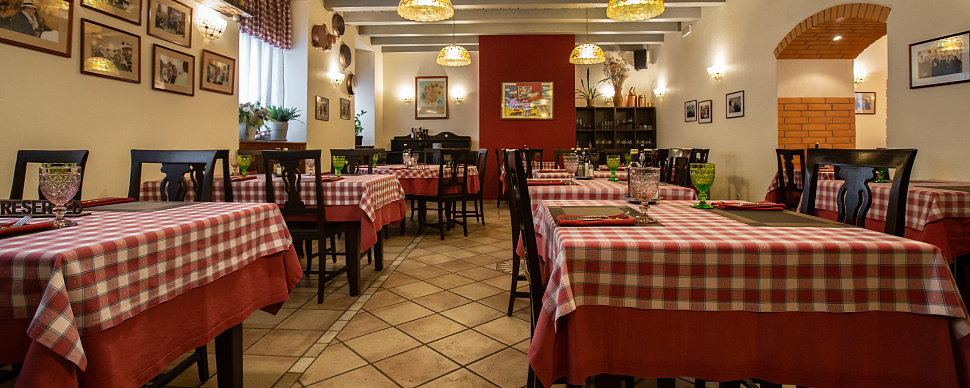 Средний зал