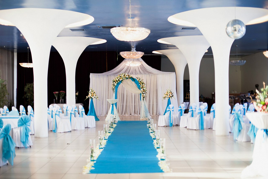 Основной зал