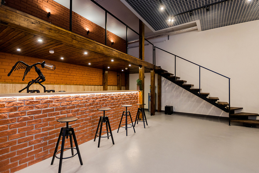 Основной зал