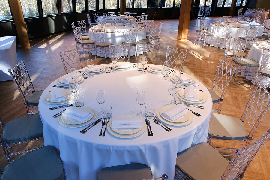 Основной зал