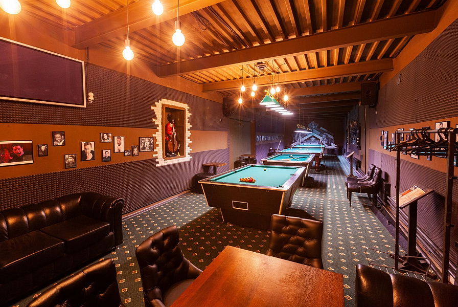 Бильярдный зал