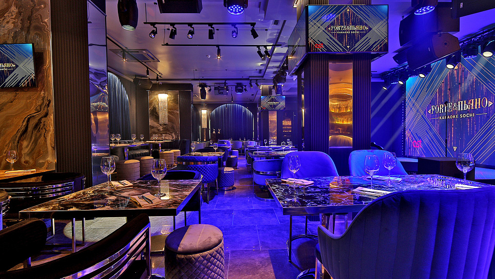 Основной зал