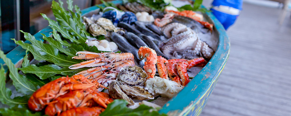 Ресторан с открытой террасой