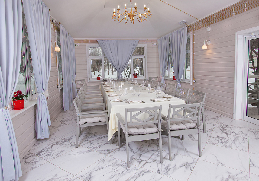 Закрытая веранда Царская Трапеза