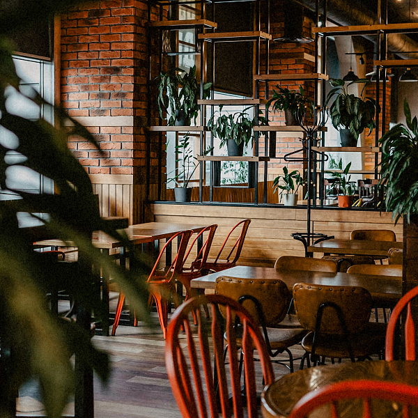 Основной зал