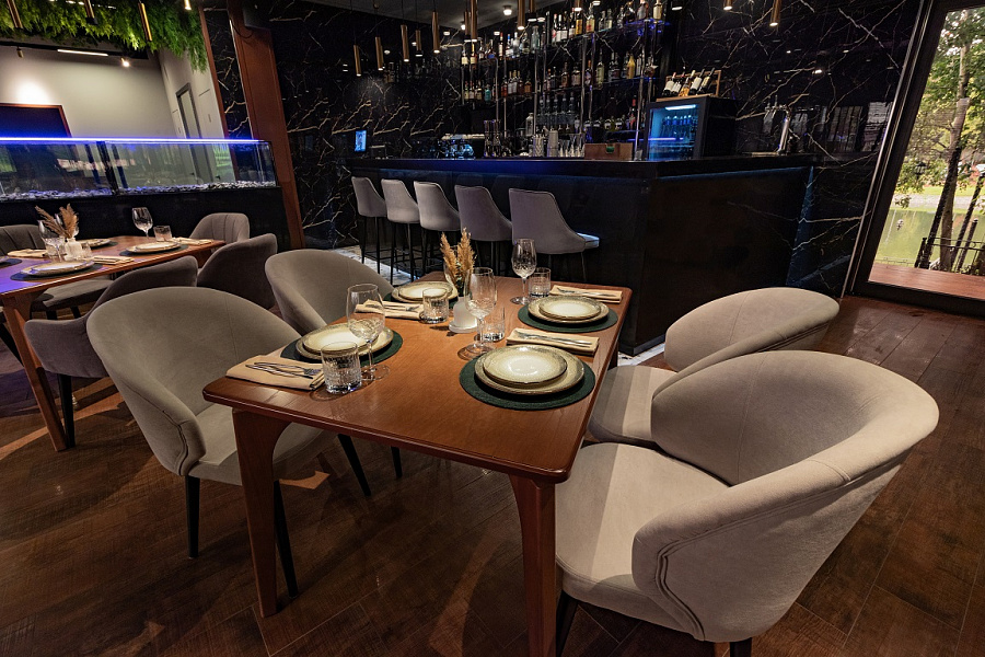 Основной зал