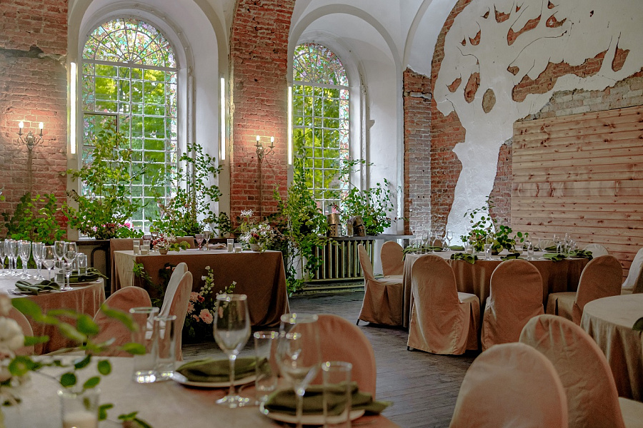 Основной зал