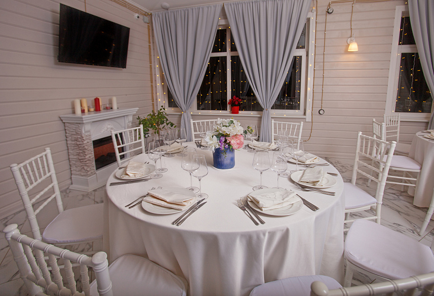 Закрытая веранда Царская Трапеза